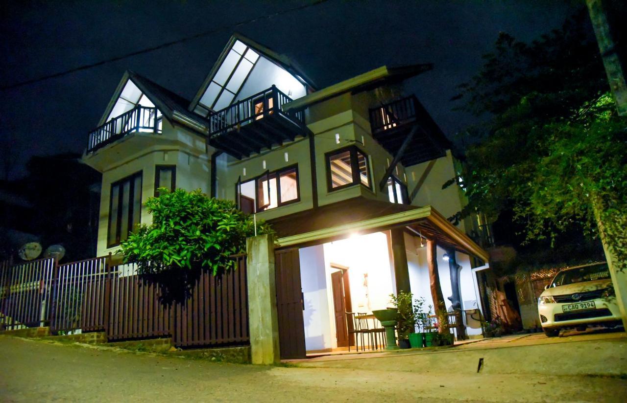 Hotel Grand 39 Ella Esterno foto